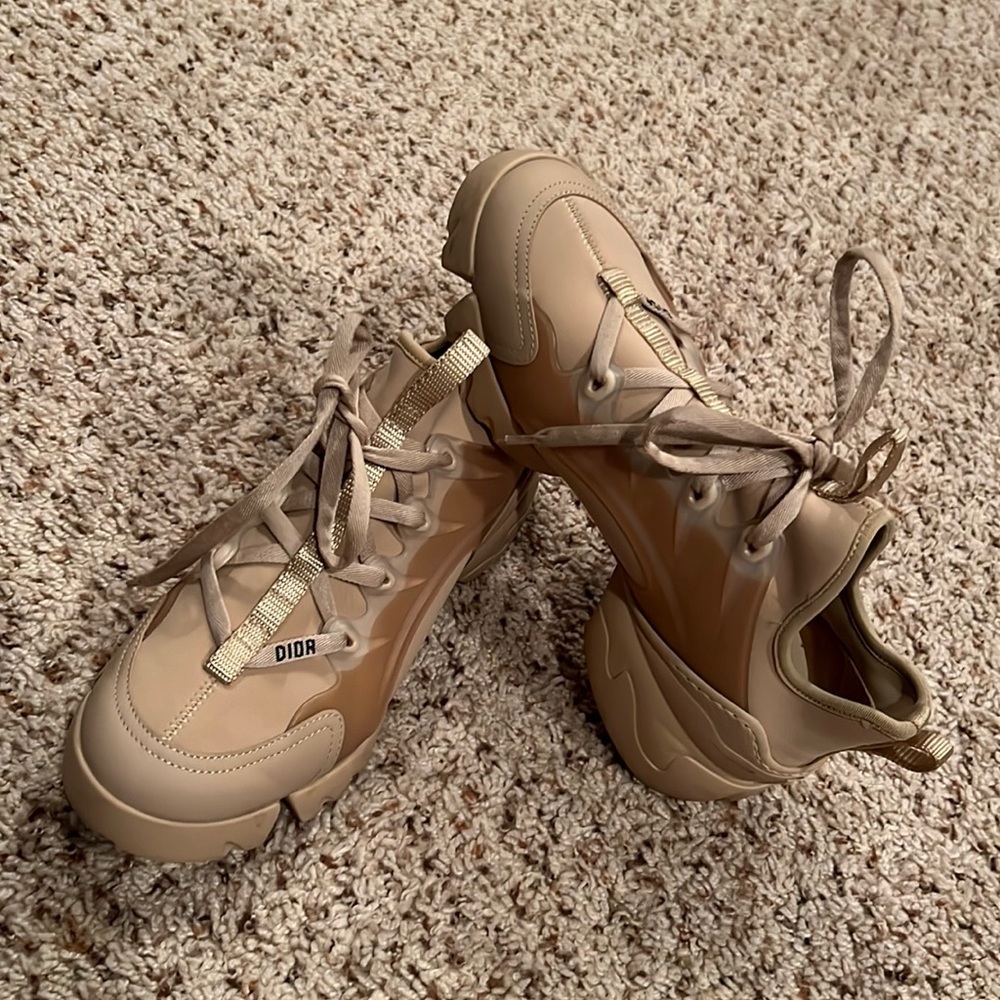 DIOR SNEAKERS 37 1/2